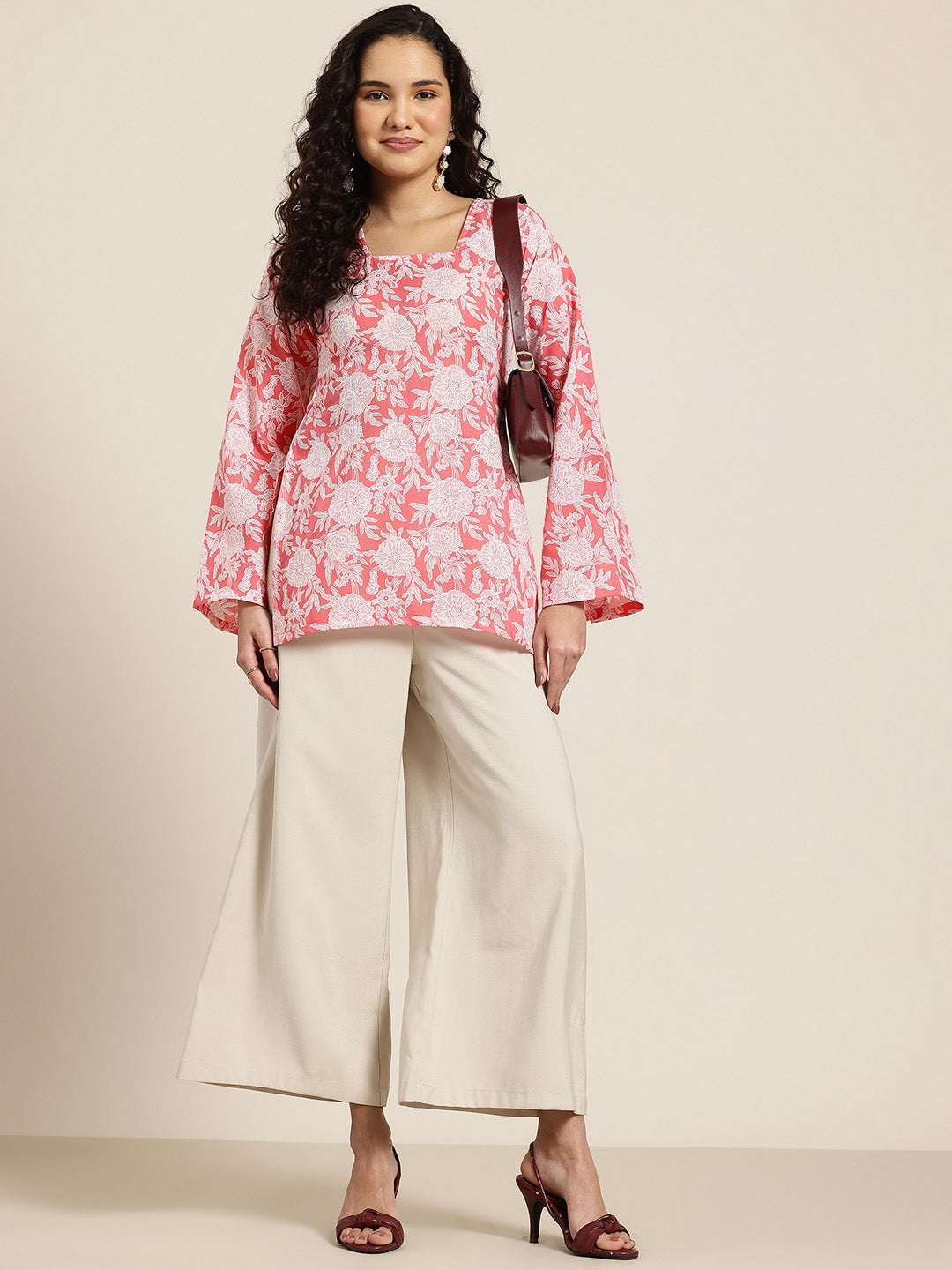 Aisha – Pink Floral Sleeved Kurti