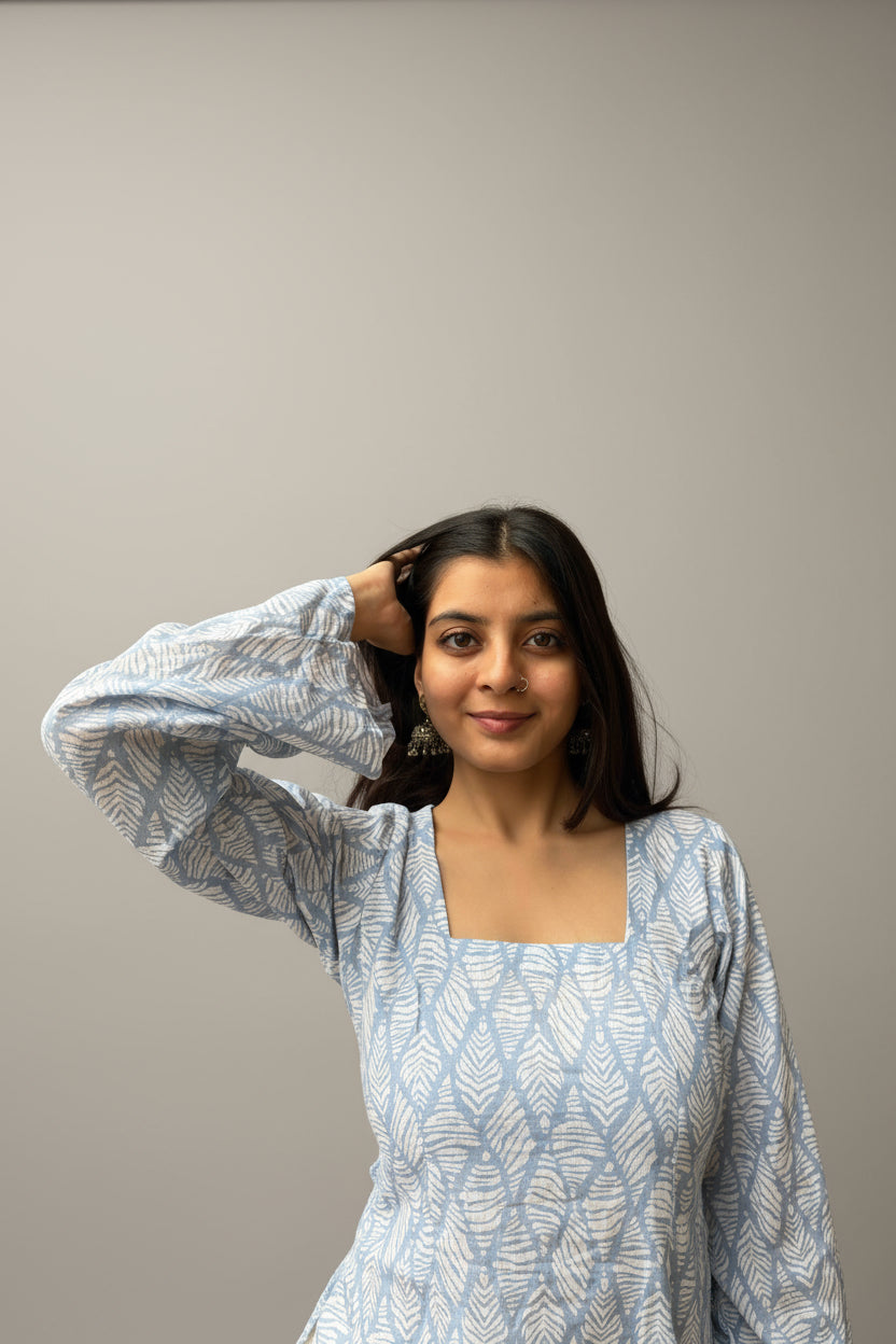 Tara – Blue Trellis Sleeved Kurti