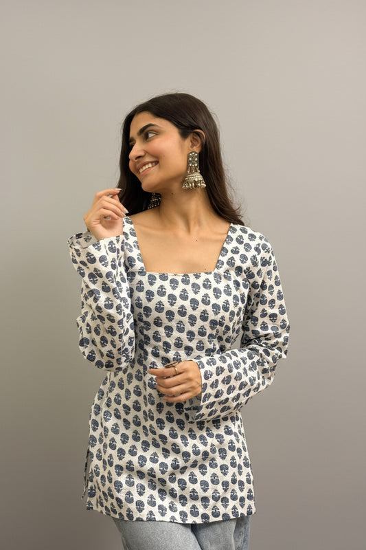 Sanjana - Chikankari bell sleeved kurti