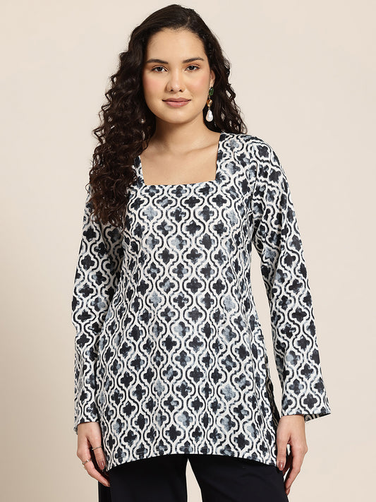 Zoya – Ink Quatrefoil Sleeved Kurti
