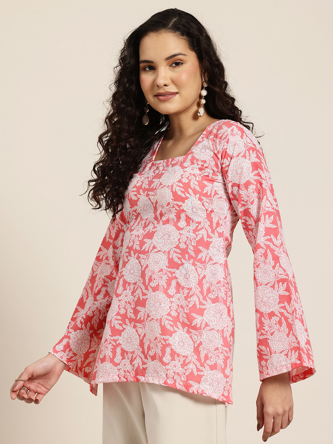 Aisha – Pink Floral Sleeved Kurti
