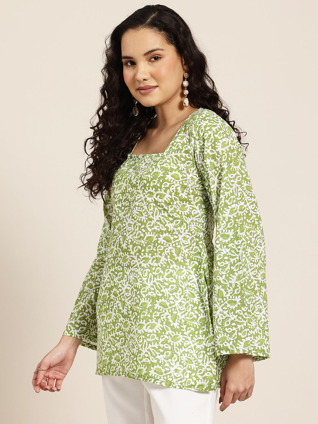 Veda – Olive Scatter Sleeved Kurti