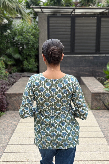Morni - Sleeved kurti with lace