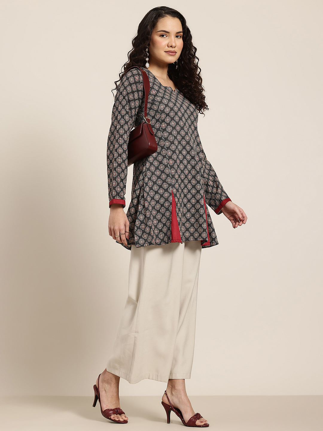 Kajal - Black Motif Sleeved Kurti