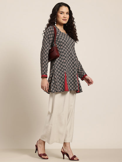 Kajal - Black Motif Sleeved Kurti