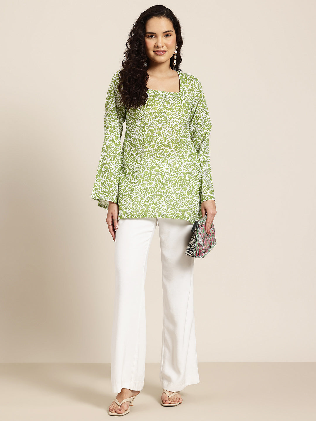 Veda – Olive Scatter Sleeved Kurti