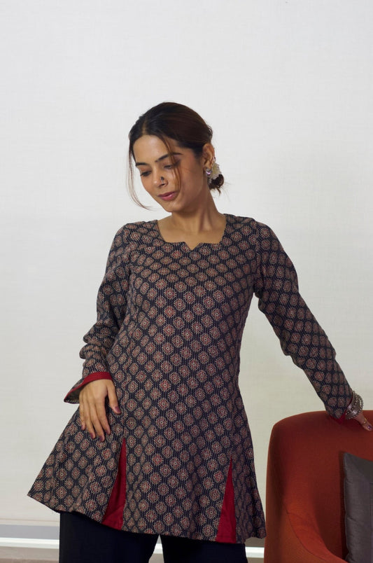 Kajal - Black Motif Sleeved Kurti