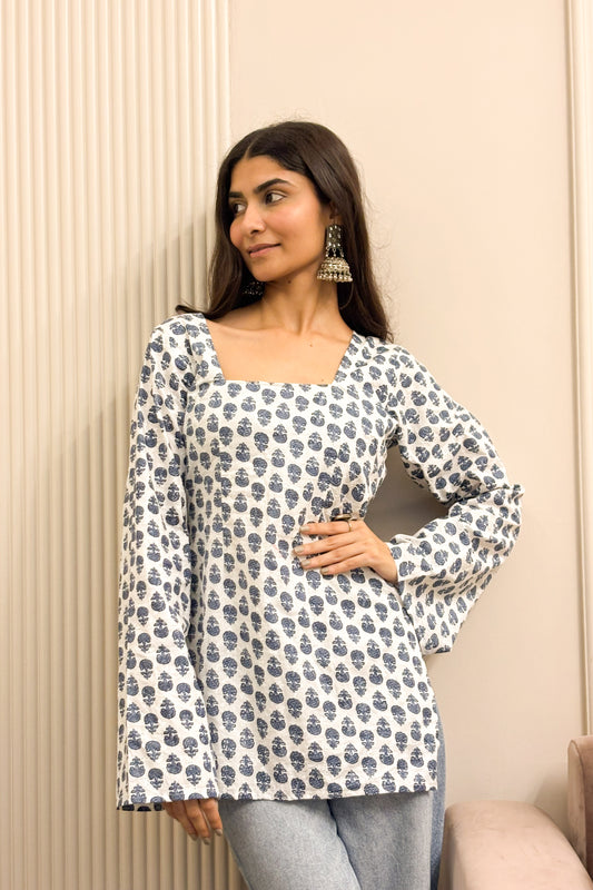 Sanjana - Chikankari bell sleeved kurti